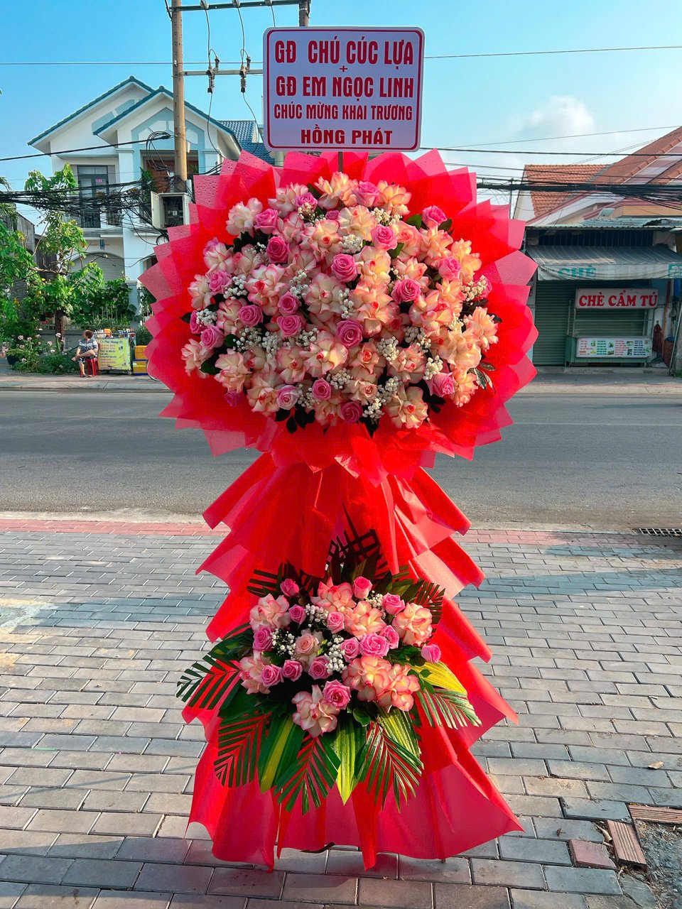 Kệ hoa khai trương Vạn Sự Hưng 084