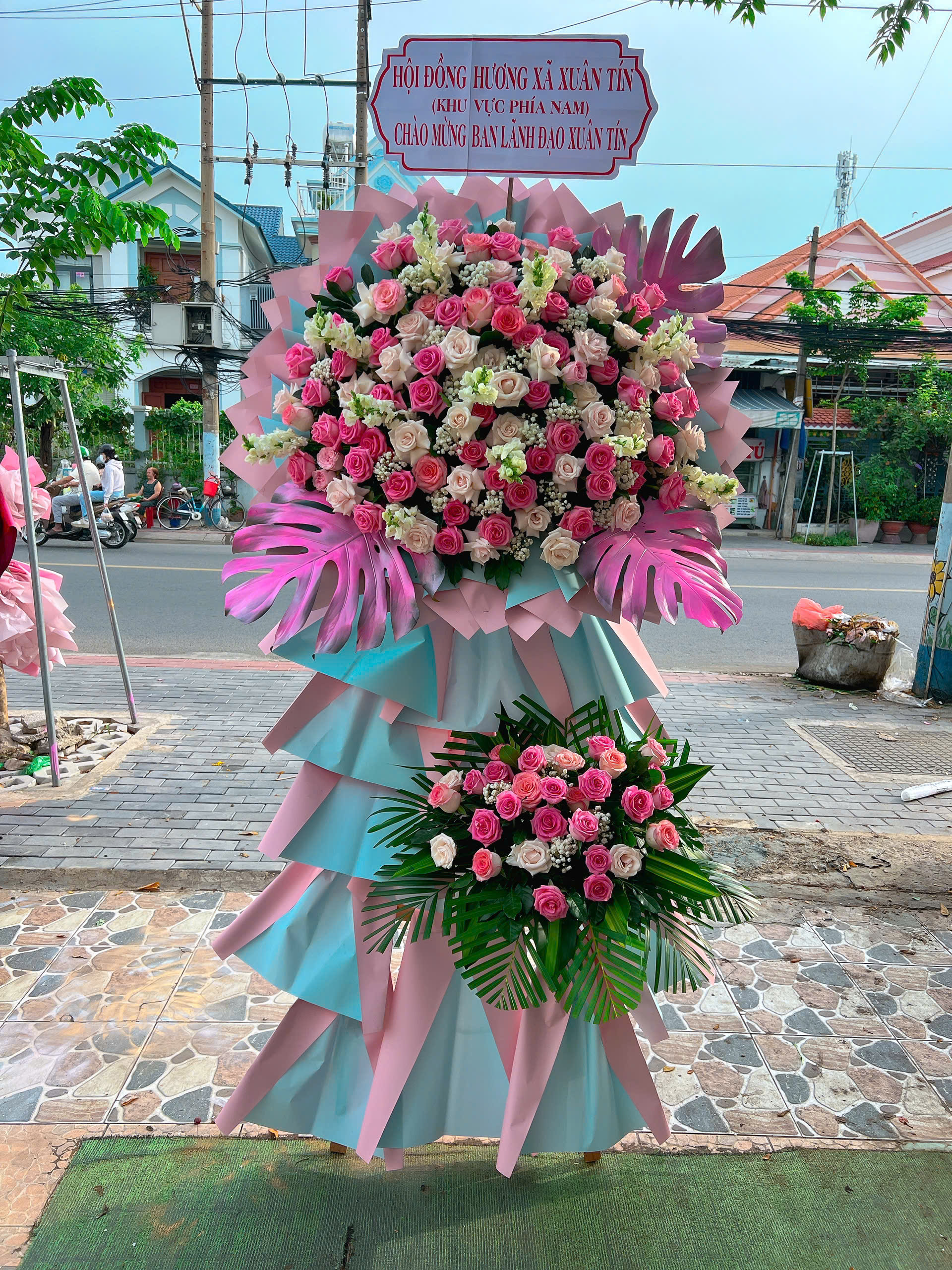 Kệ hoa khai trương Như Ý 006